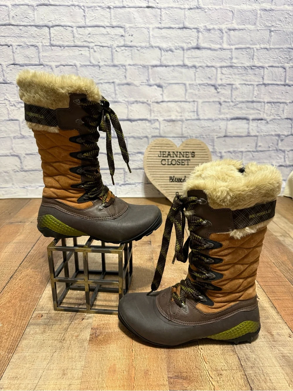 Merrell Winterbelle Peak Waterproof Suede Boots Easy full Zip size 7.5